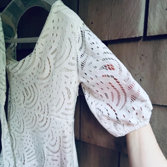 Alionas London Asymmetrical Lace Ivory Midi Dress with Belt on Waist Size L - Picture 11 of 16